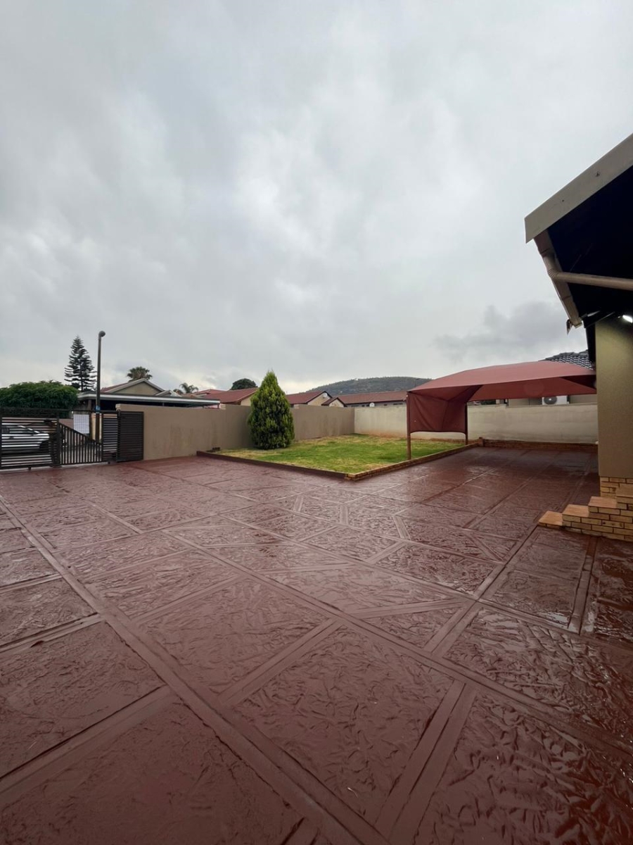 3 Bedroom Property for Sale in Tlhabane West North West
